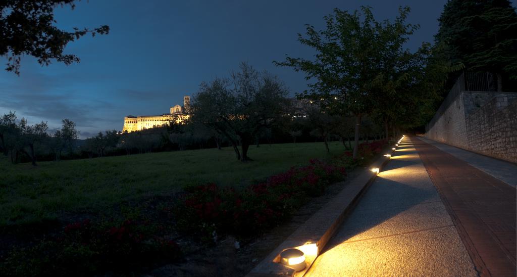 Assisi Garden Hotel Exterior photo